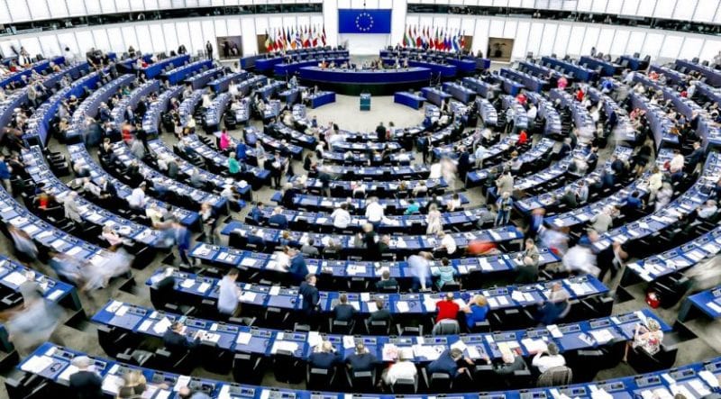 Koronawirus nie respektuje żadnych granic - obrady Parlamentu Europejskiego