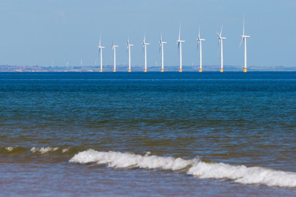 Morskie farmy wiatrowe wracają do łask - farmy wiatrowe na morzu