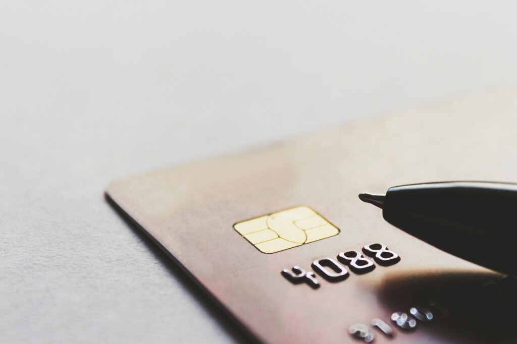 Firmowa karta kredytowa pomaga w biznesie - karta kredytowa