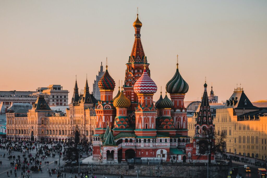 Jakie sankcje UE nałożyła na Rosję? - budynek w centrum Moskwy.