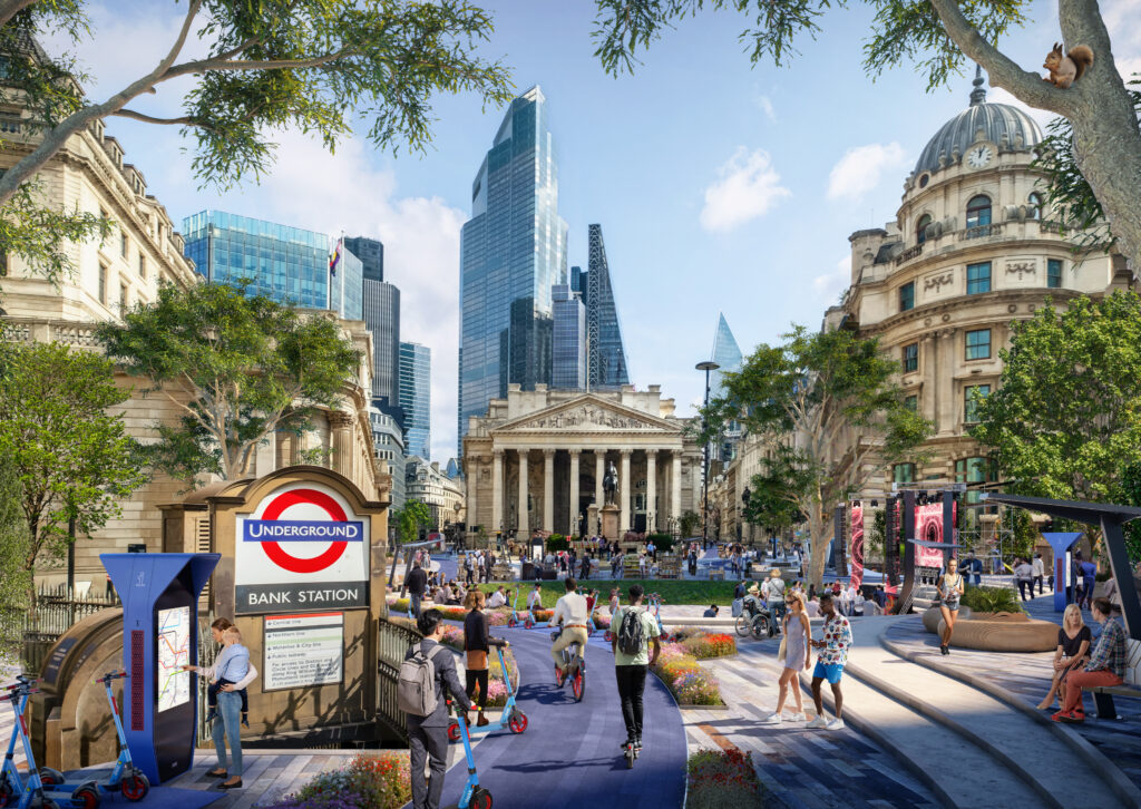 Europejskie stolice w nowej odsłonie na Europejski Tydzień Mobilności 2022 - ludzie w centrum Londynu. 